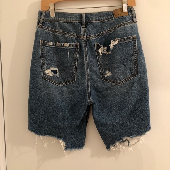 Distressed Boyfriend shorts - Picture 2 of 3